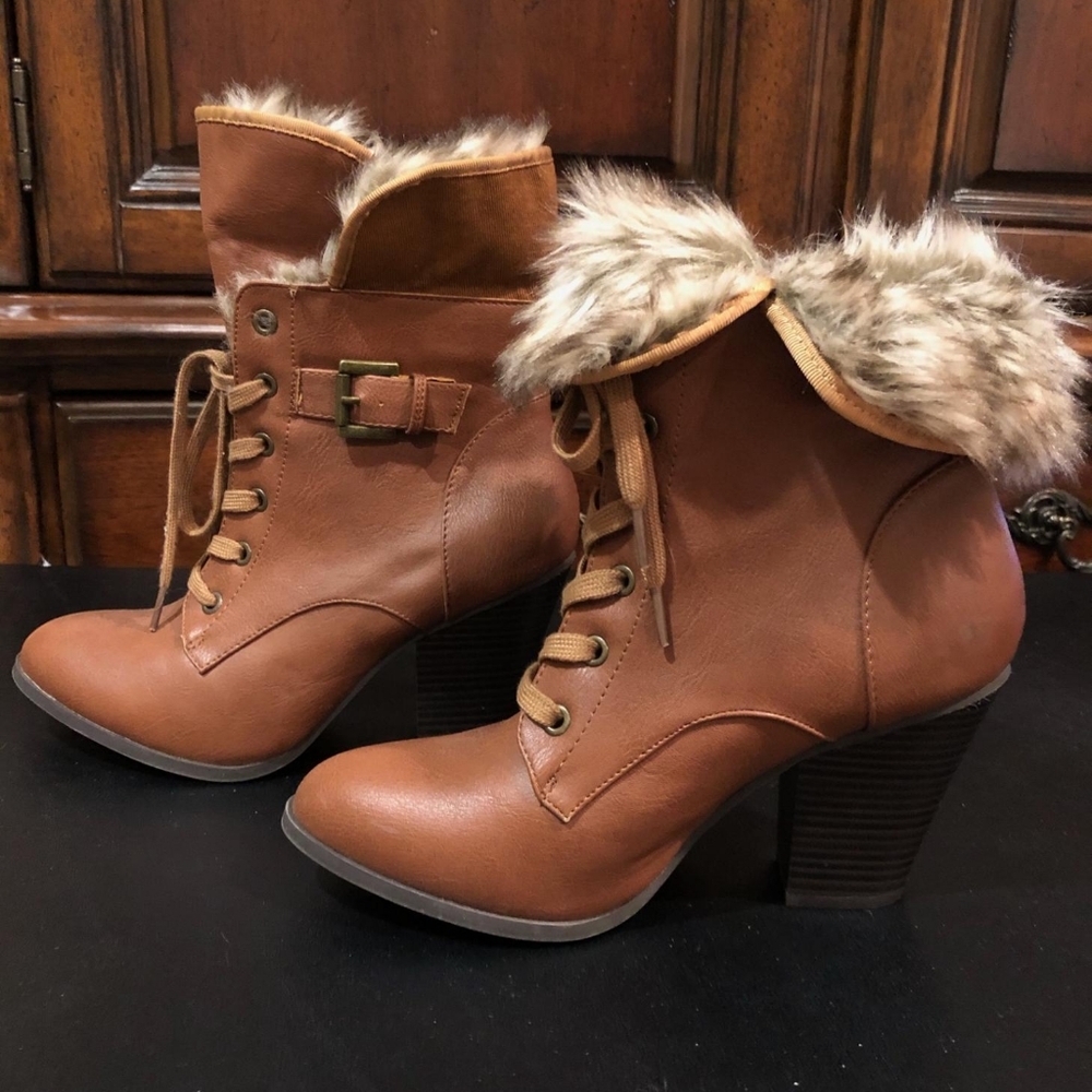 ****Charlette Russe boots